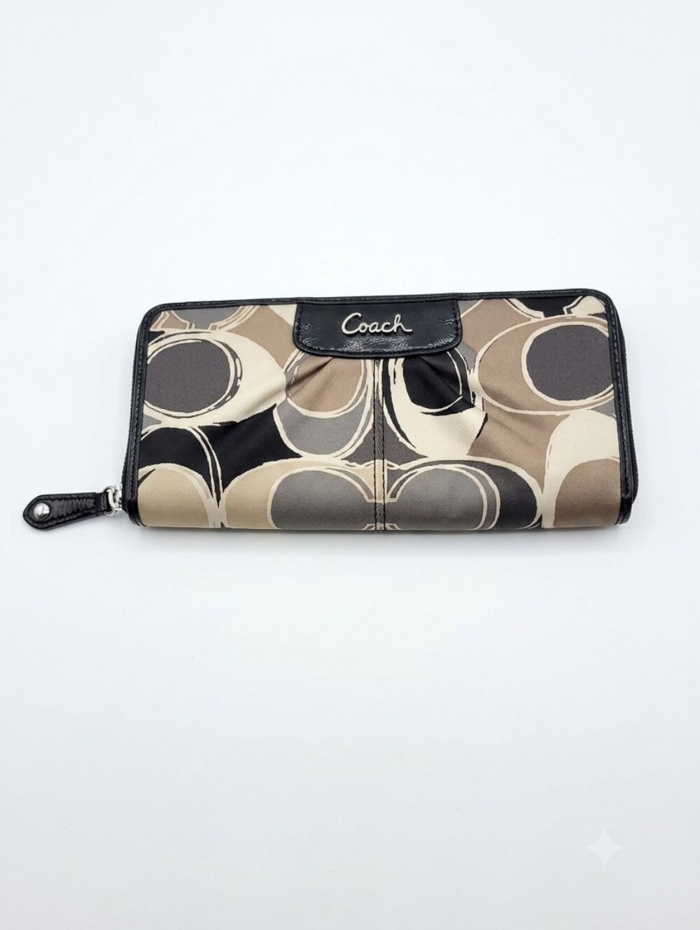 Coach Signature Vintage Y2K Circle Zip Wallet in Neutral Tones